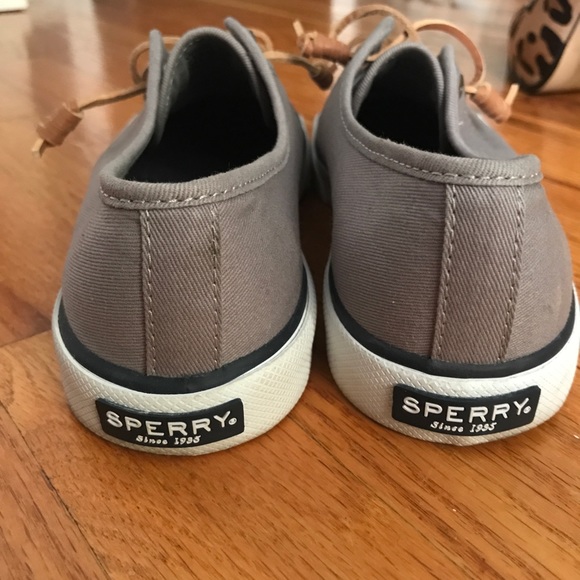 *final price* Sperry top siders! - Picture 2 of 4